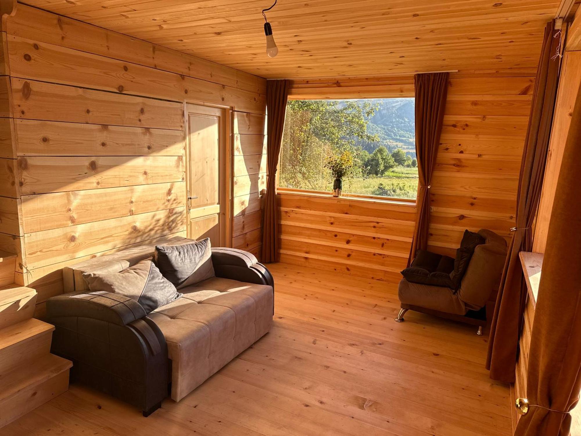 Ecohouse Svaneti Mestia Exterior photo